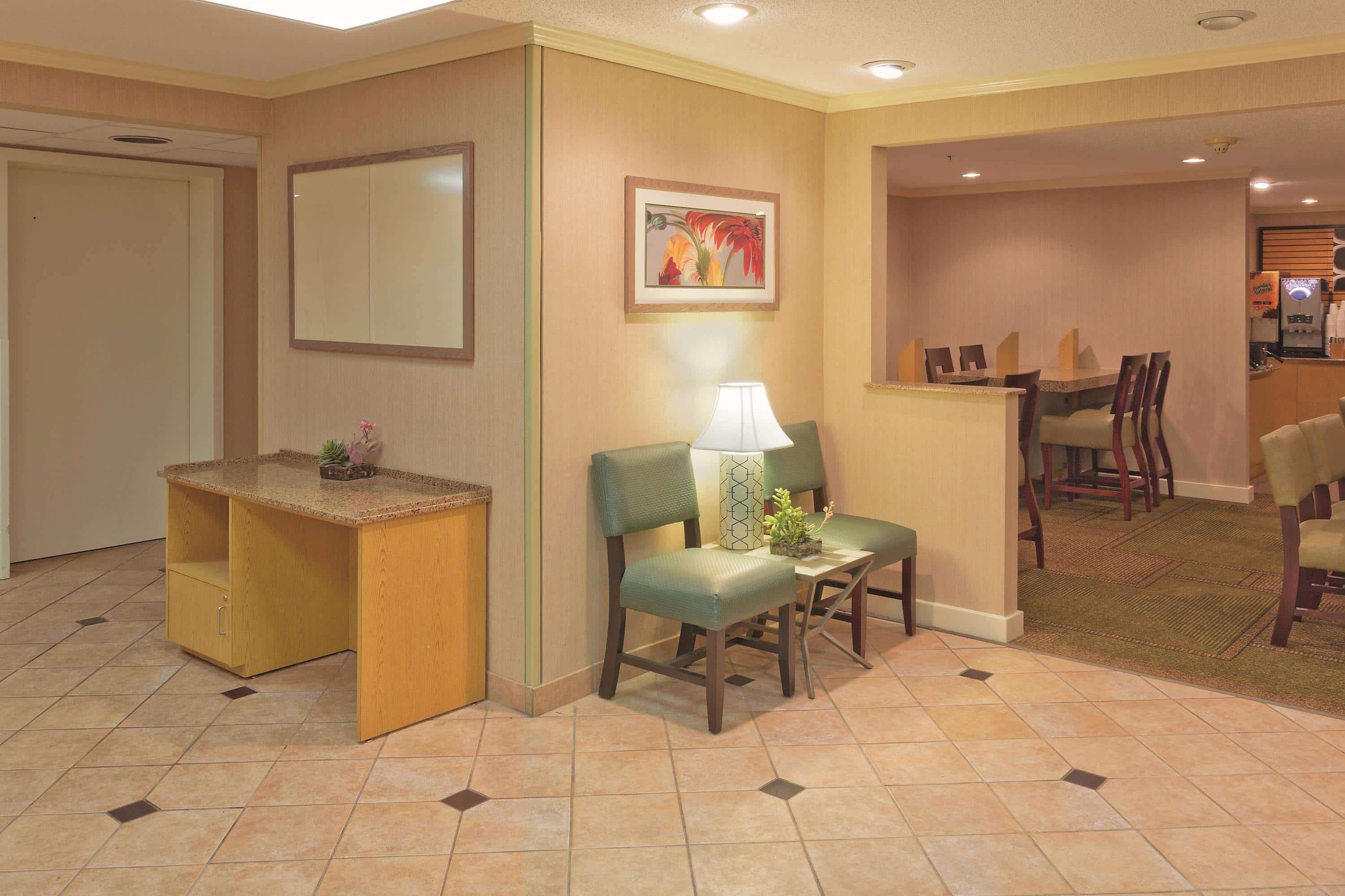 La Quinta By Wyndham Atlanta Stockbridge Hotel Bagian luar foto